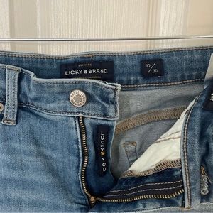 LUCKY BRAND JEANS